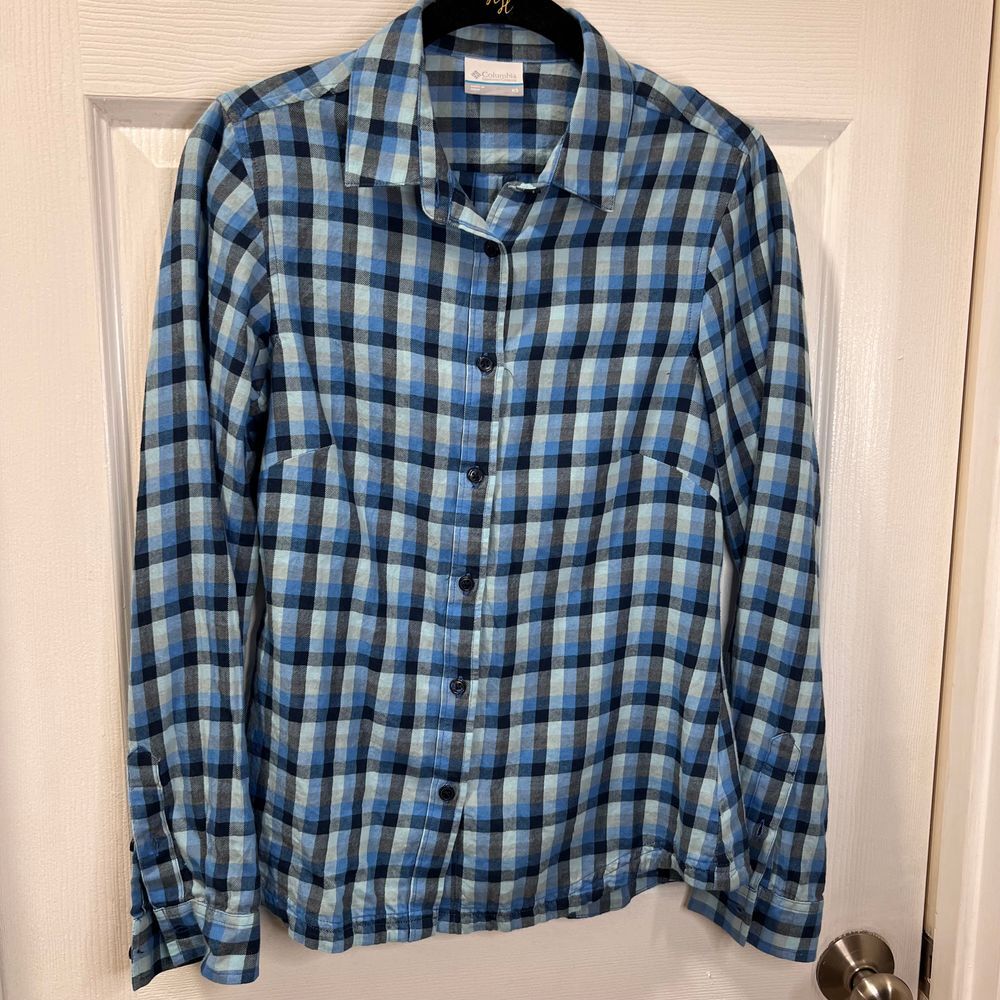 Columbia Women's Blue Plaid Button-Down Shirt Casual‎ Outdoor Wear XS